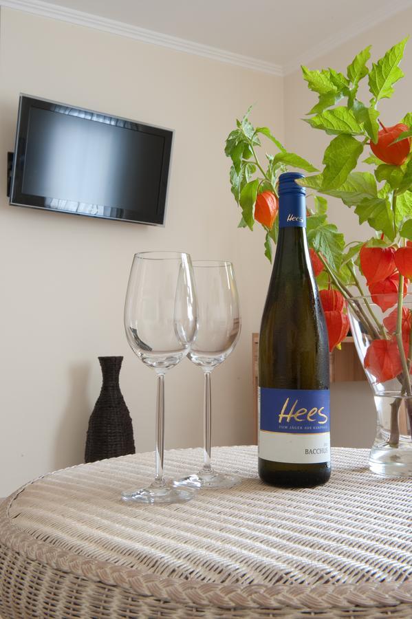 Weingut Hees - Landgasthof Zum Jäger aus Kurpfalz Auen Zimmer foto